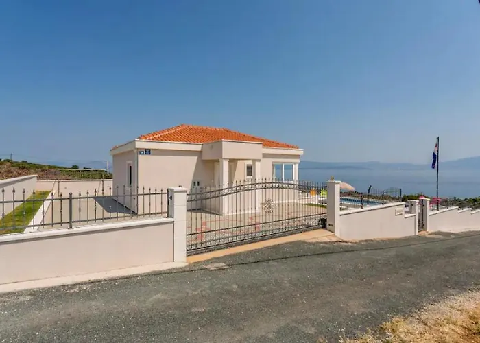 Grabovka 别墅 Nečujam