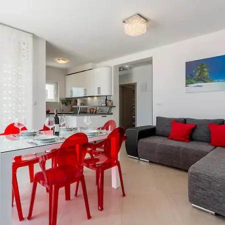 Grabovka فيلة Nečujam